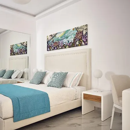 Arcs & Residences מלון