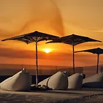 Otel Arcs & Residences 3*