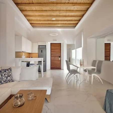 호텔 Arcs & Residences 3*