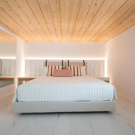 Arcs & Residences فندق
