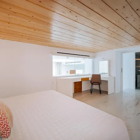 Arcs & Residences فندق