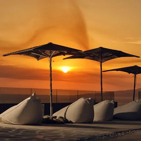 Hotel Arcs & Residences 3*