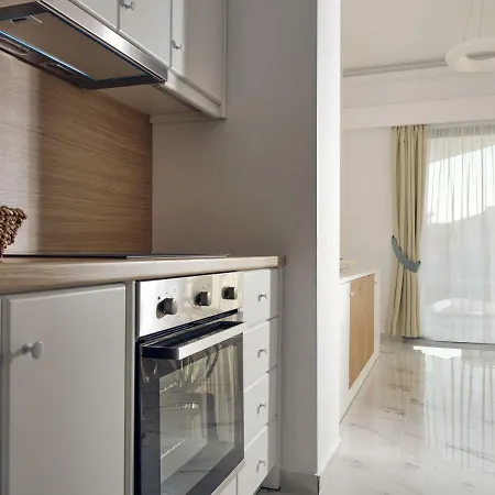 فندق Arcs & Residences 3*
