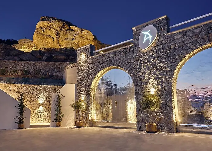 Hotel Arcs & Residences 3*