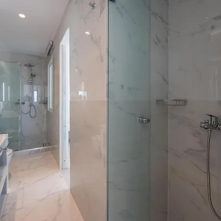 Hotell Arcs & Residences 3*